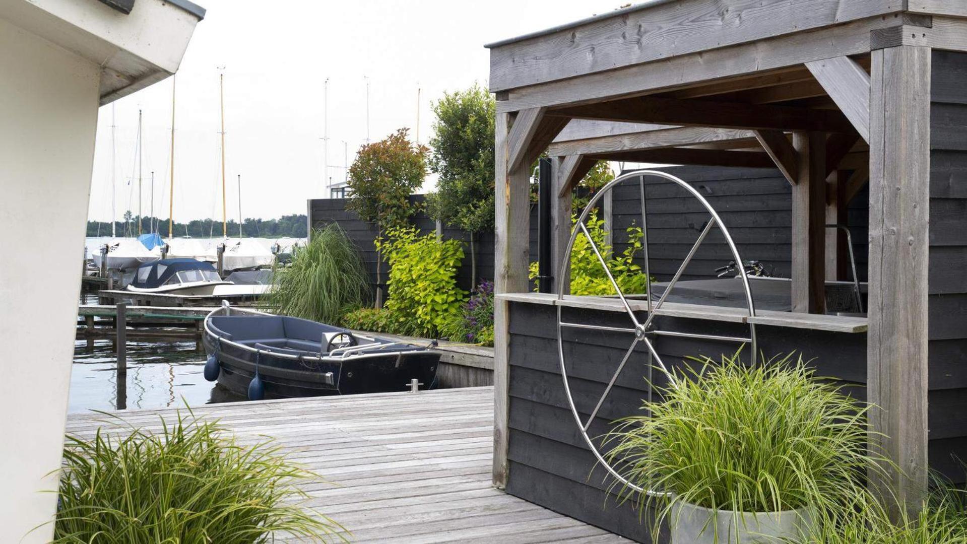 Plassenzicht Logies & Sloepverhuur Loosdrecht Exterior photo
